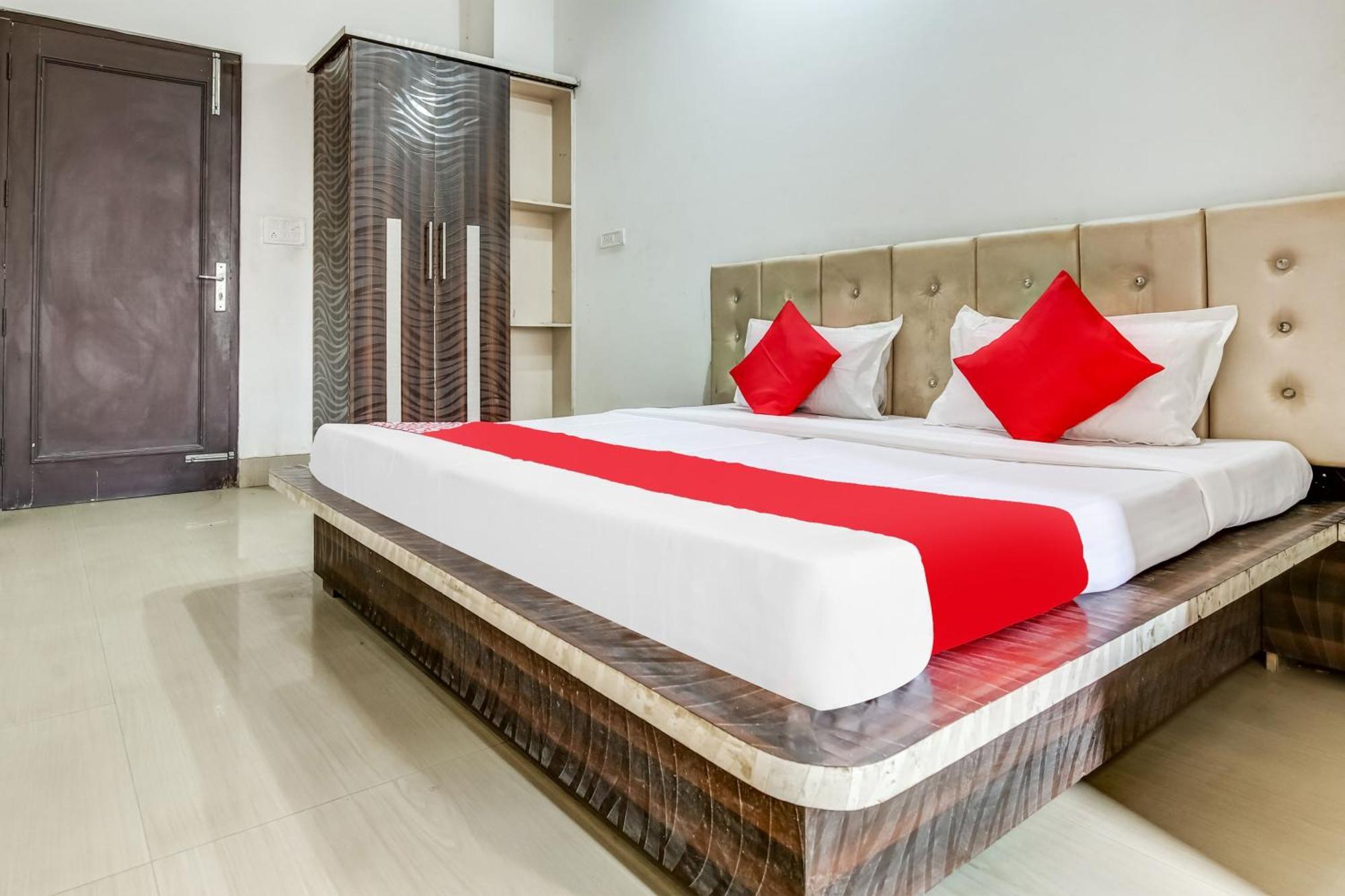 Flagship Hotel Big Boss Kurukshetra ภายนอก รูปภาพ