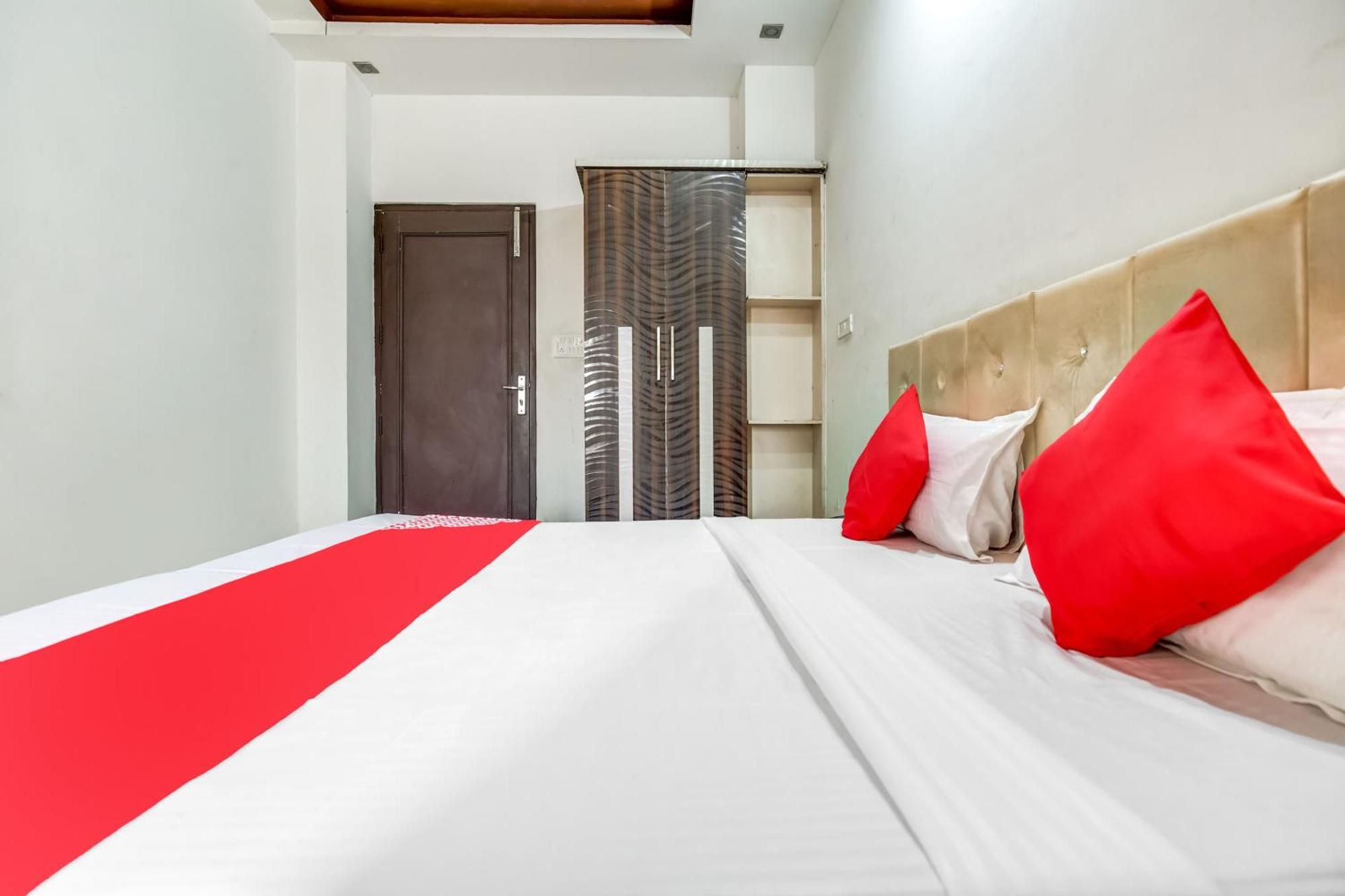 Flagship Hotel Big Boss Kurukshetra ภายนอก รูปภาพ