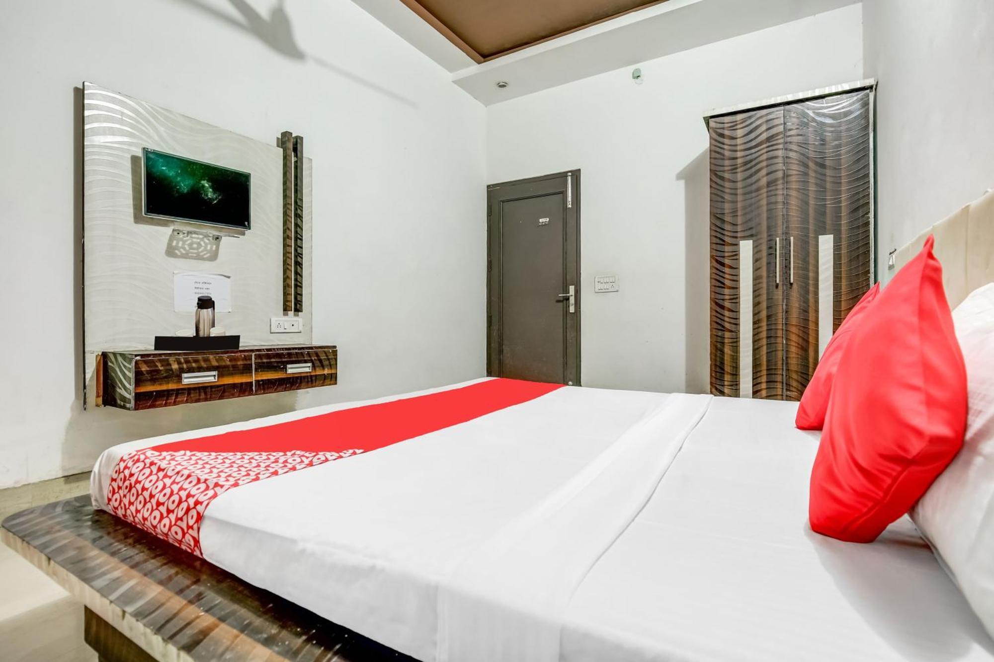 Flagship Hotel Big Boss Kurukshetra ภายนอก รูปภาพ